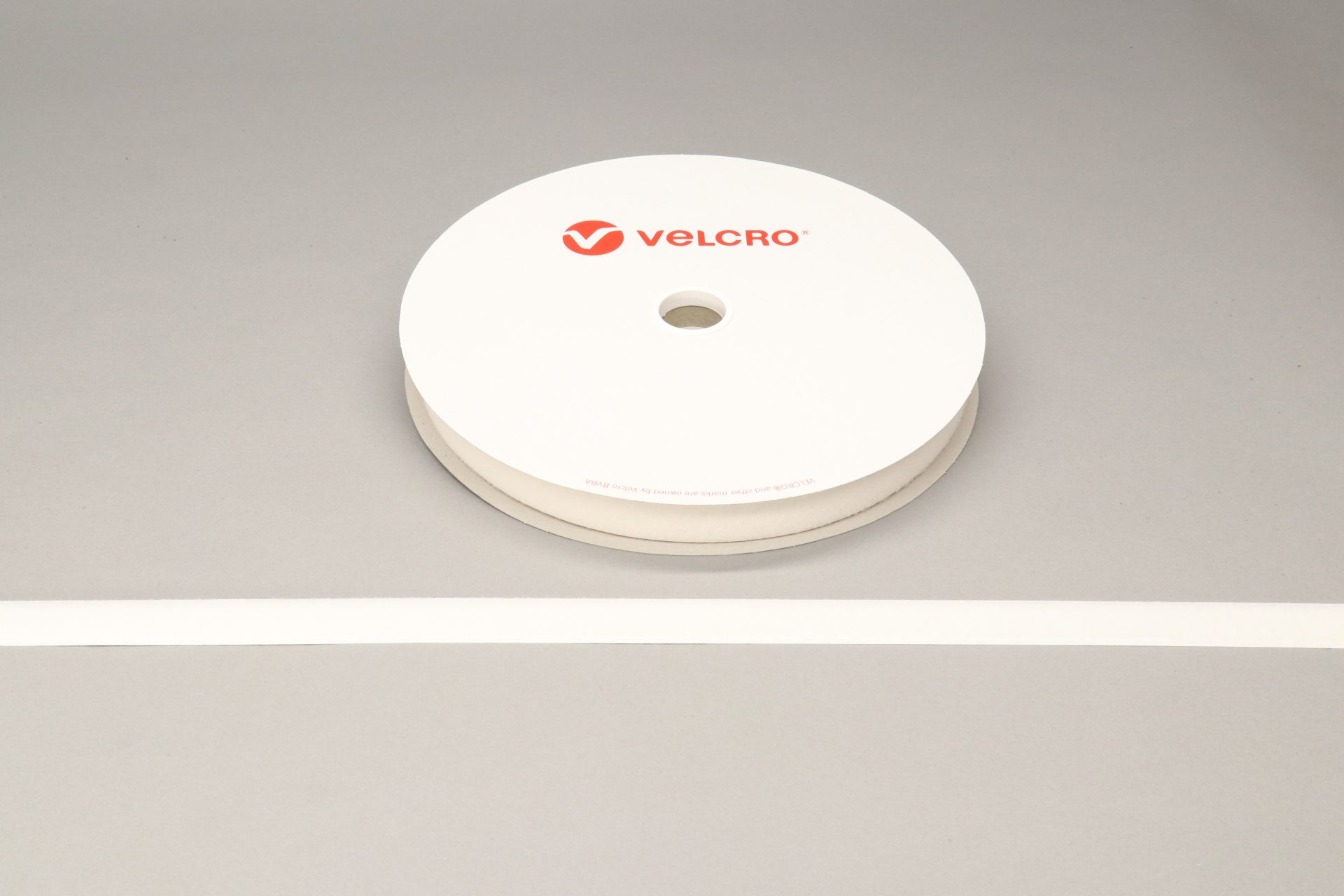 VELCRO Brand VEL60210 Velcro 20mmx100cm White Stick On Tape, 20 mm x 1 m